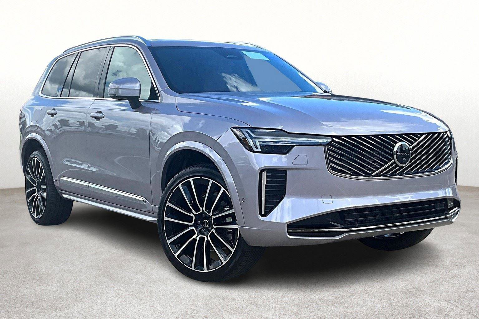 New 2026 Volvo XC90 B6 Plus image 2