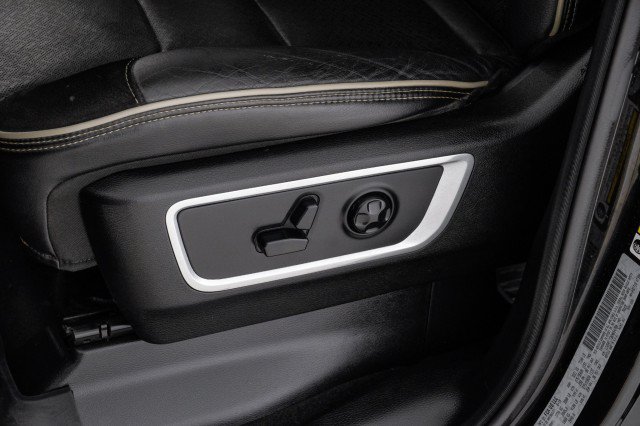 Used 2019 RAM 1500 Laramie AWD/4WD image 41