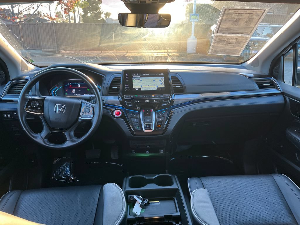 Used 2023 Honda Odyssey Elite image 13