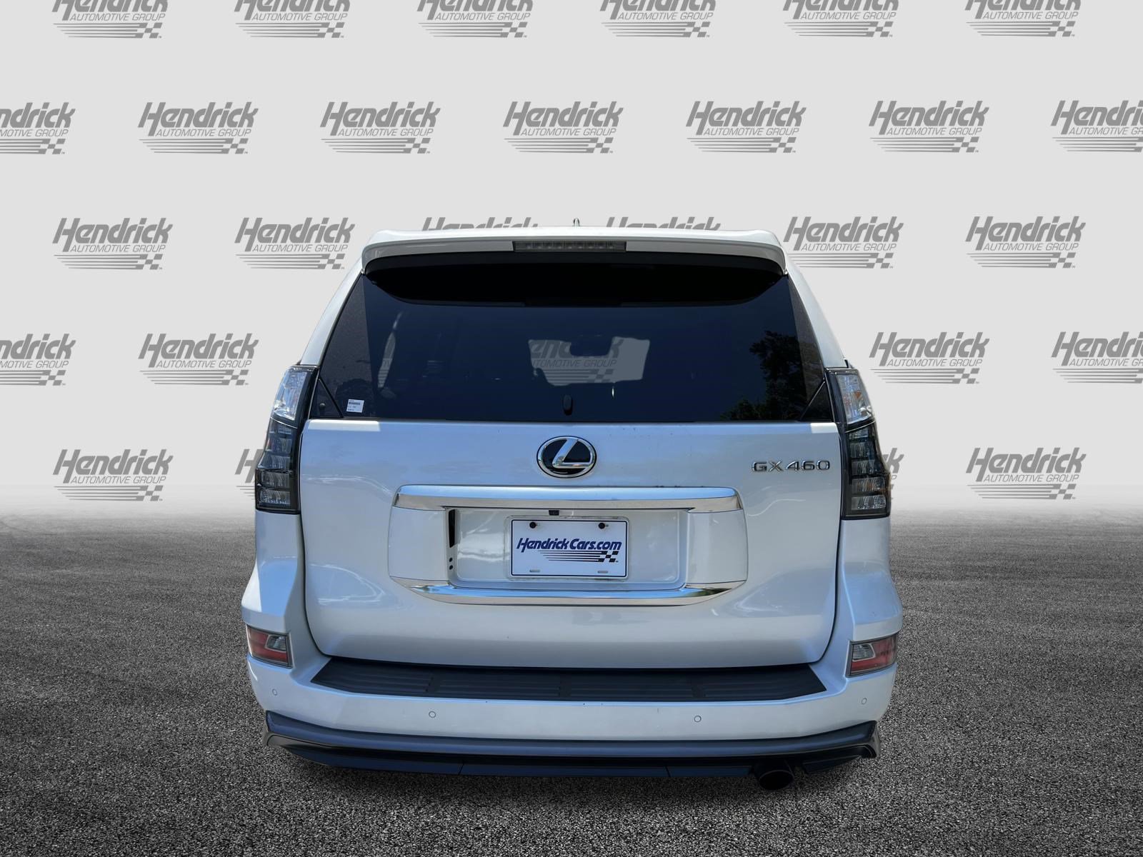 Used 2023 Lexus GX 460 Premium w/ Accessory Package image 8