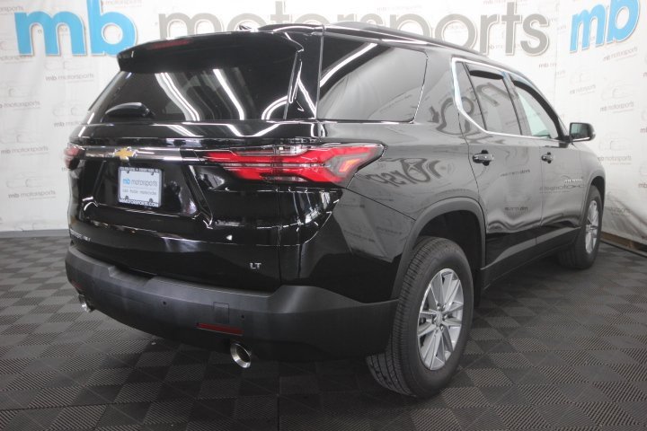 Used 2022 Chevrolet Traverse LT w/ LPO, Floor Liner Package image 6