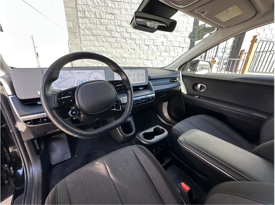 Used 2024 Hyundai Ioniq 5 SEL AWD/4WD image 2
