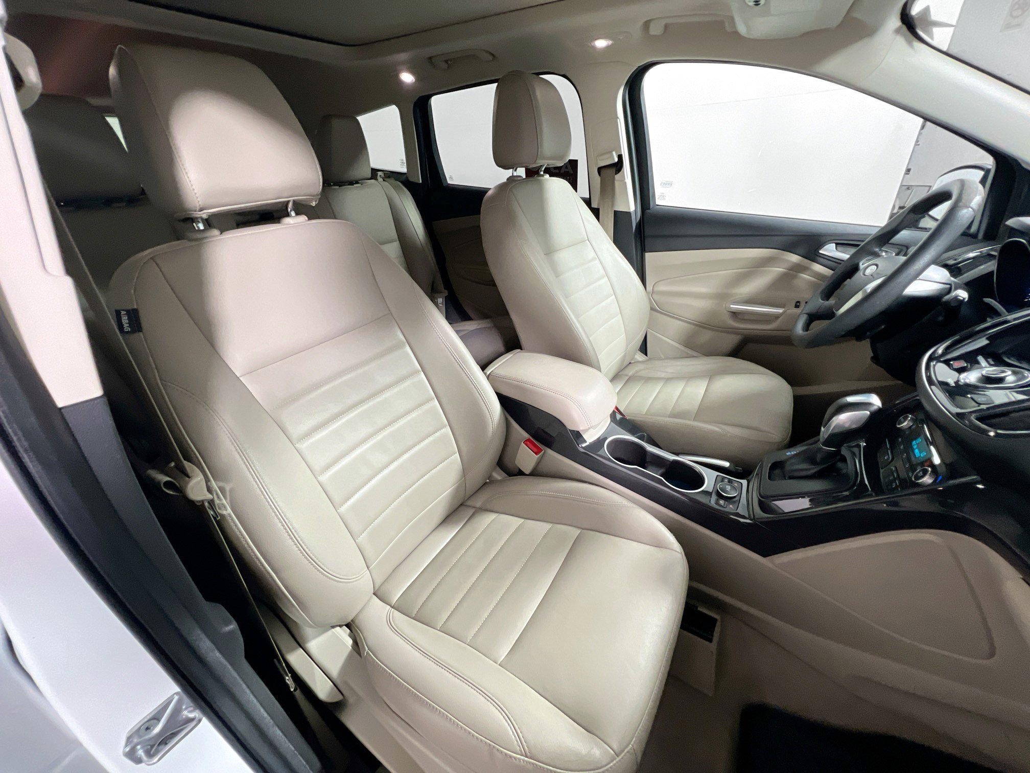 Used 2014 Ford Escape Titanium w/ Equipment Group 401A image 31