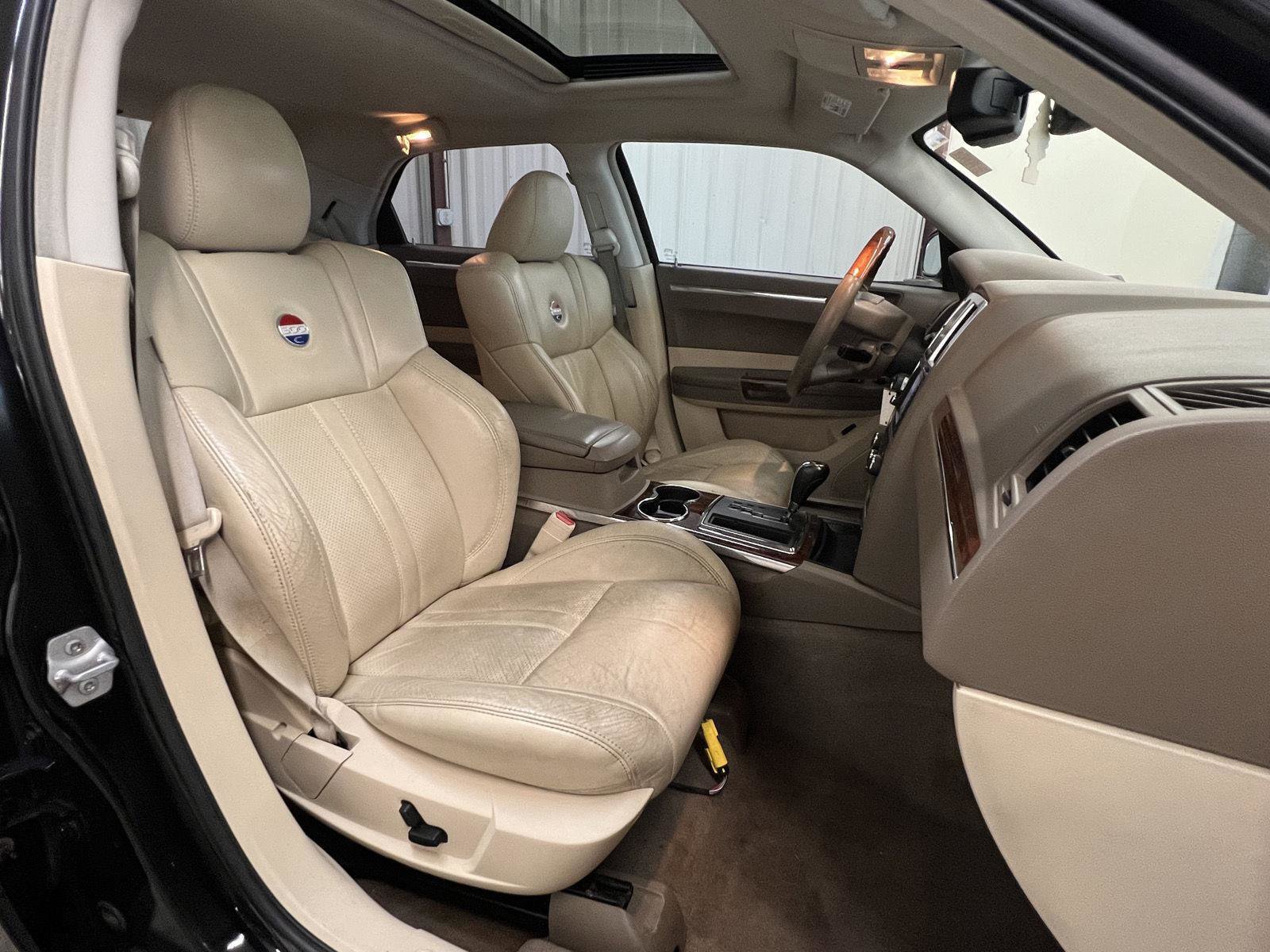 Used 2008 Chrysler 300 C image 5