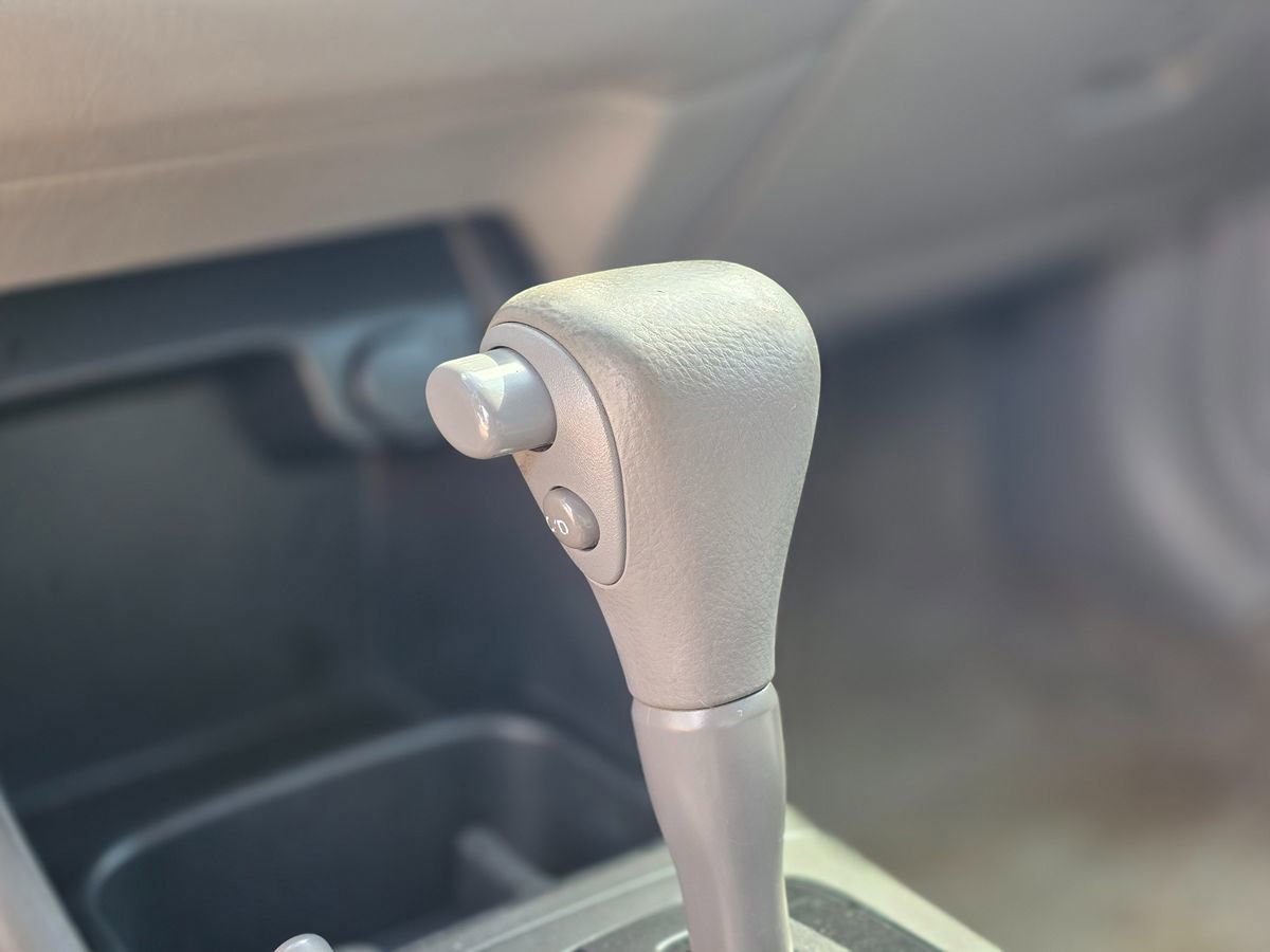 Used 2004 Toyota Camry LE image 28
