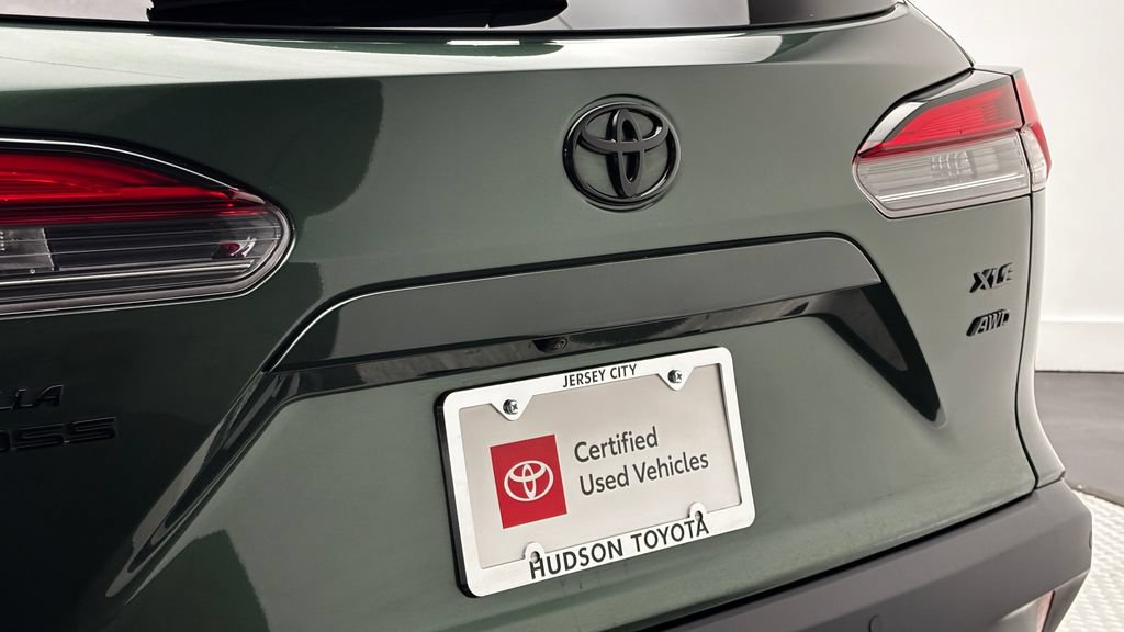 Used 2026 Toyota Corolla Cross XLE w/ Convenience Package AWD/4WD image 8