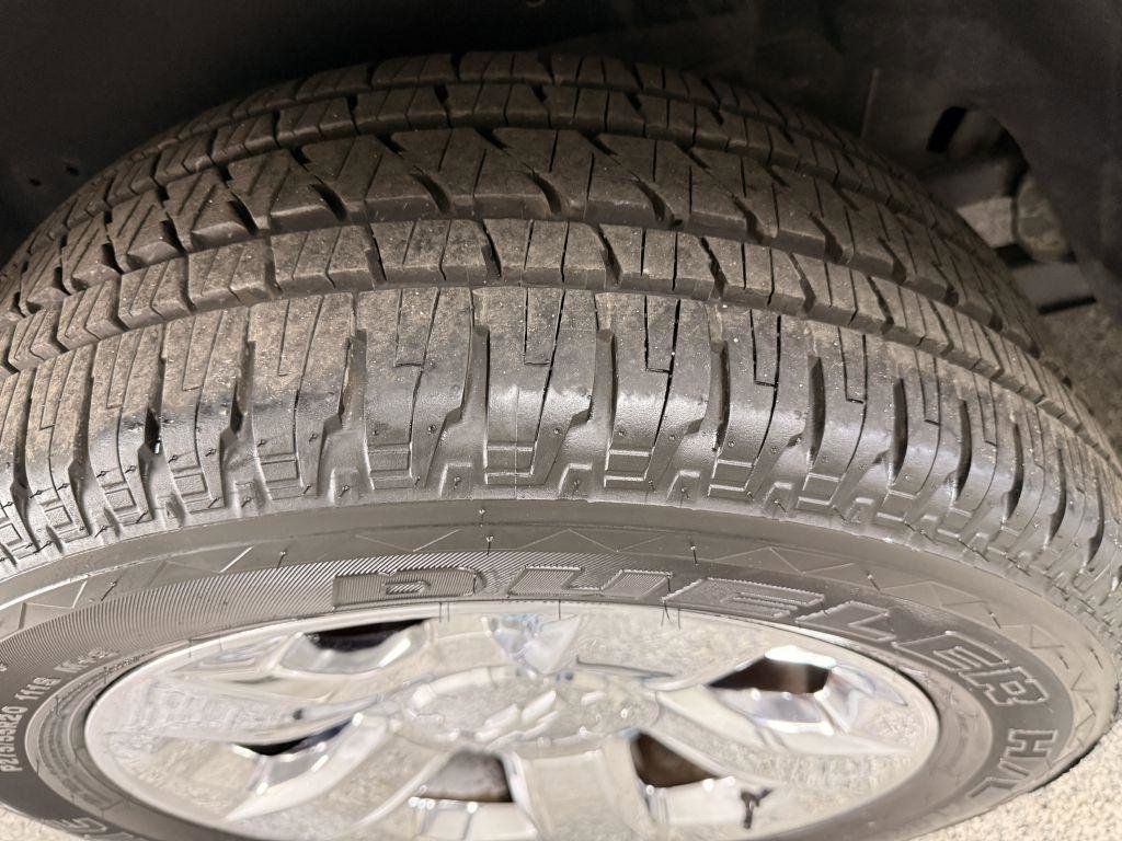 Used 2017 Chevrolet Suburban Premier image 50