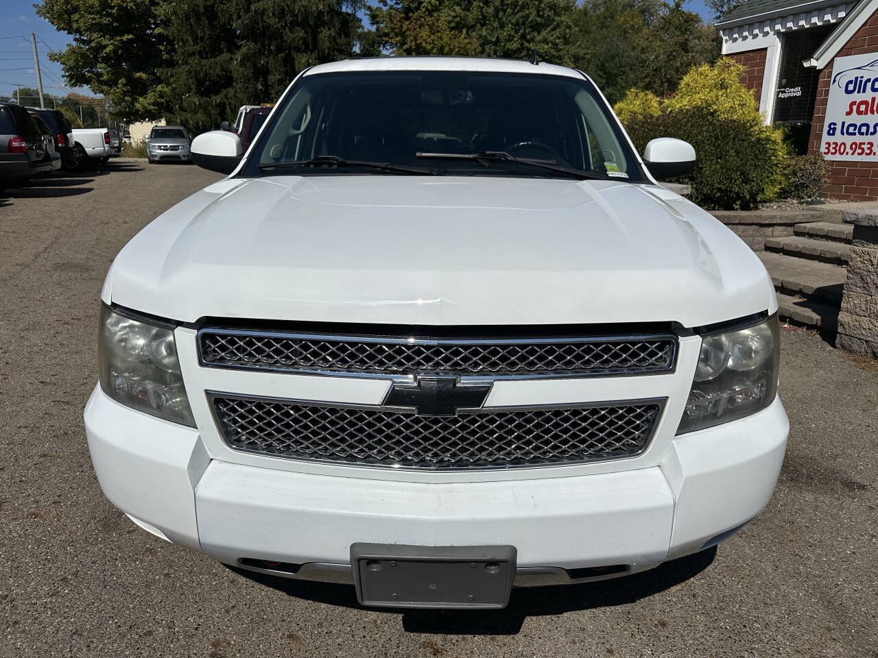 Used 2011 Chevrolet Tahoe LT w/ Luxury Package AWD/4WD image 12