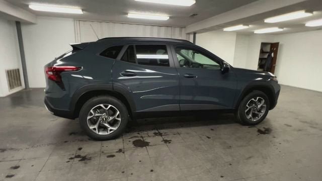 New 2026 Chevrolet Trax LT w/ Driver Confidence Package image 9