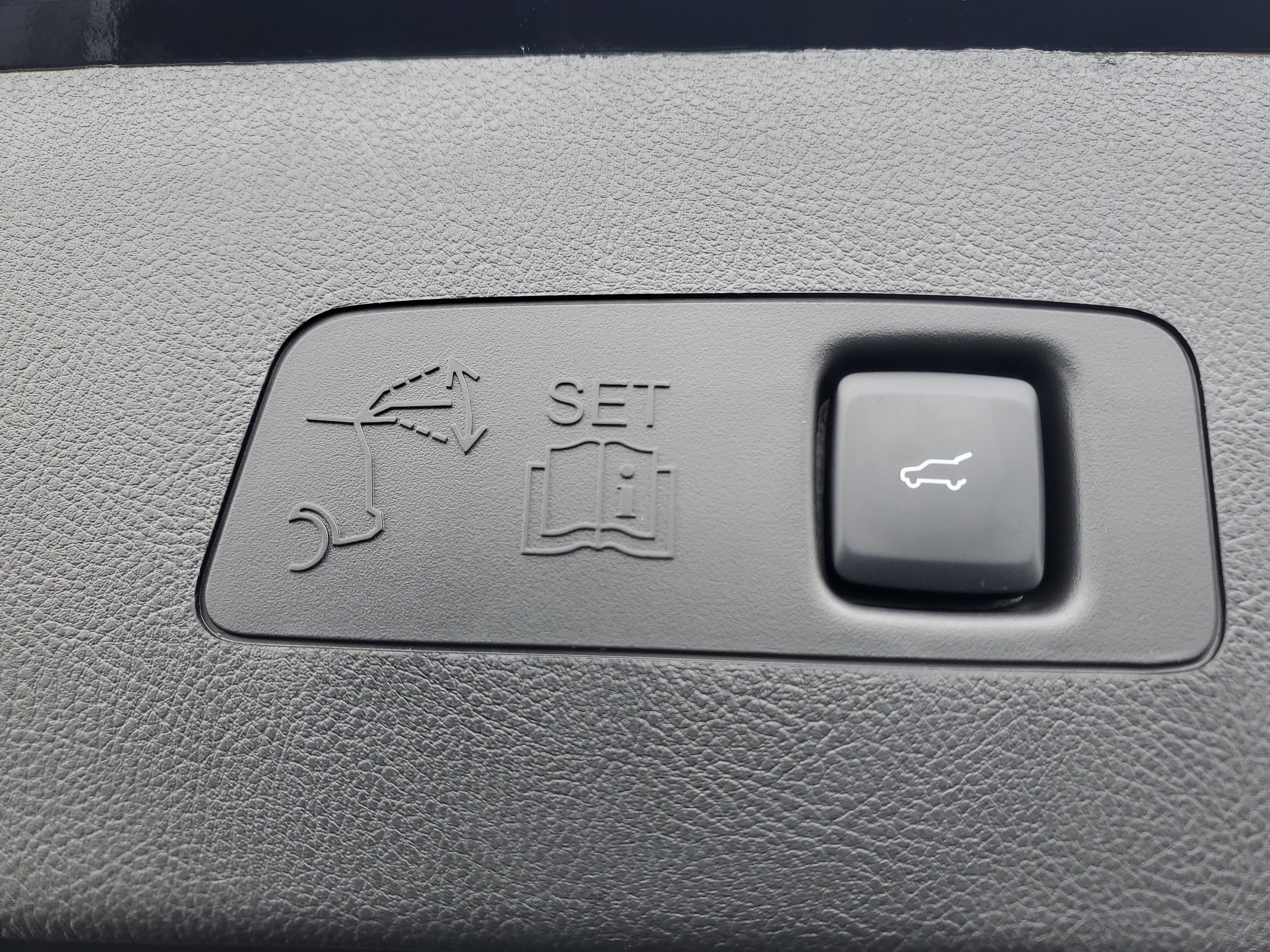 New 2026 Lincoln Corsair Premiere image 30