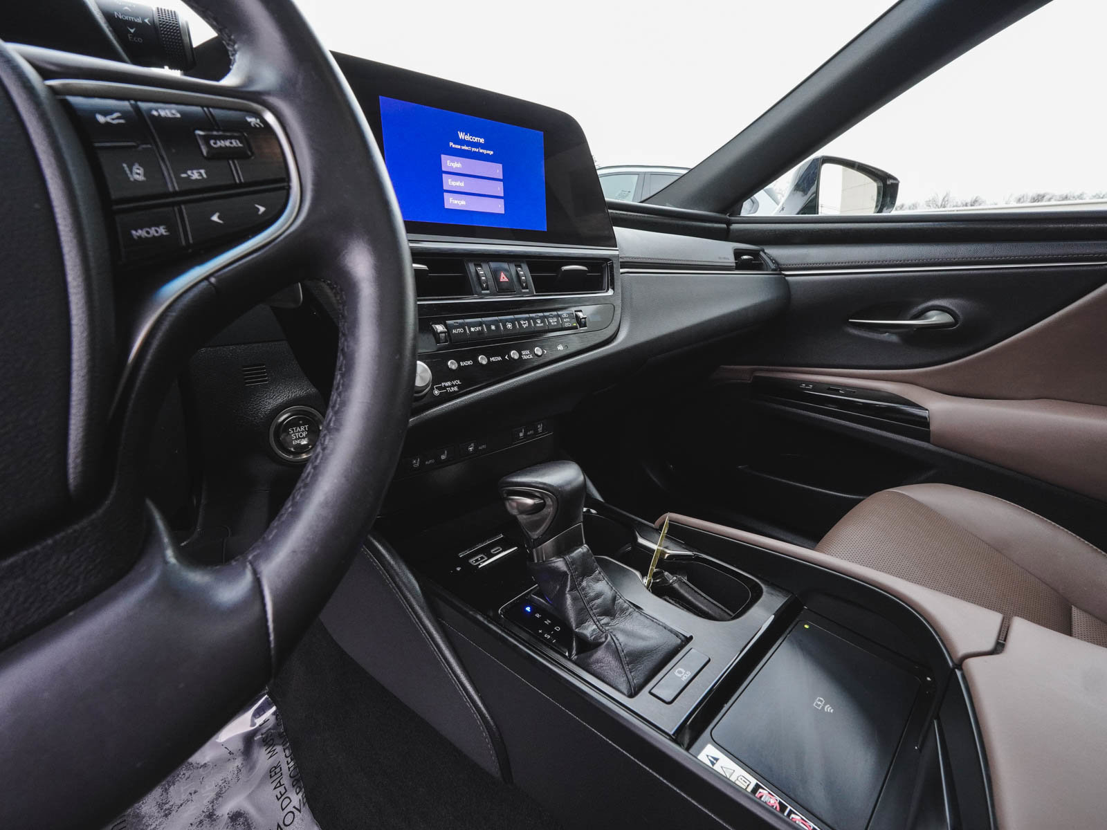 Used 2023 Lexus ES 250 w/ Premium Package image 15