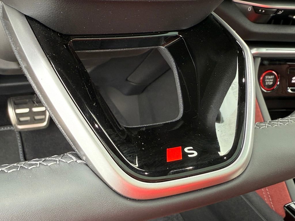 New 2025 Audi SQ5 Prestige image 19