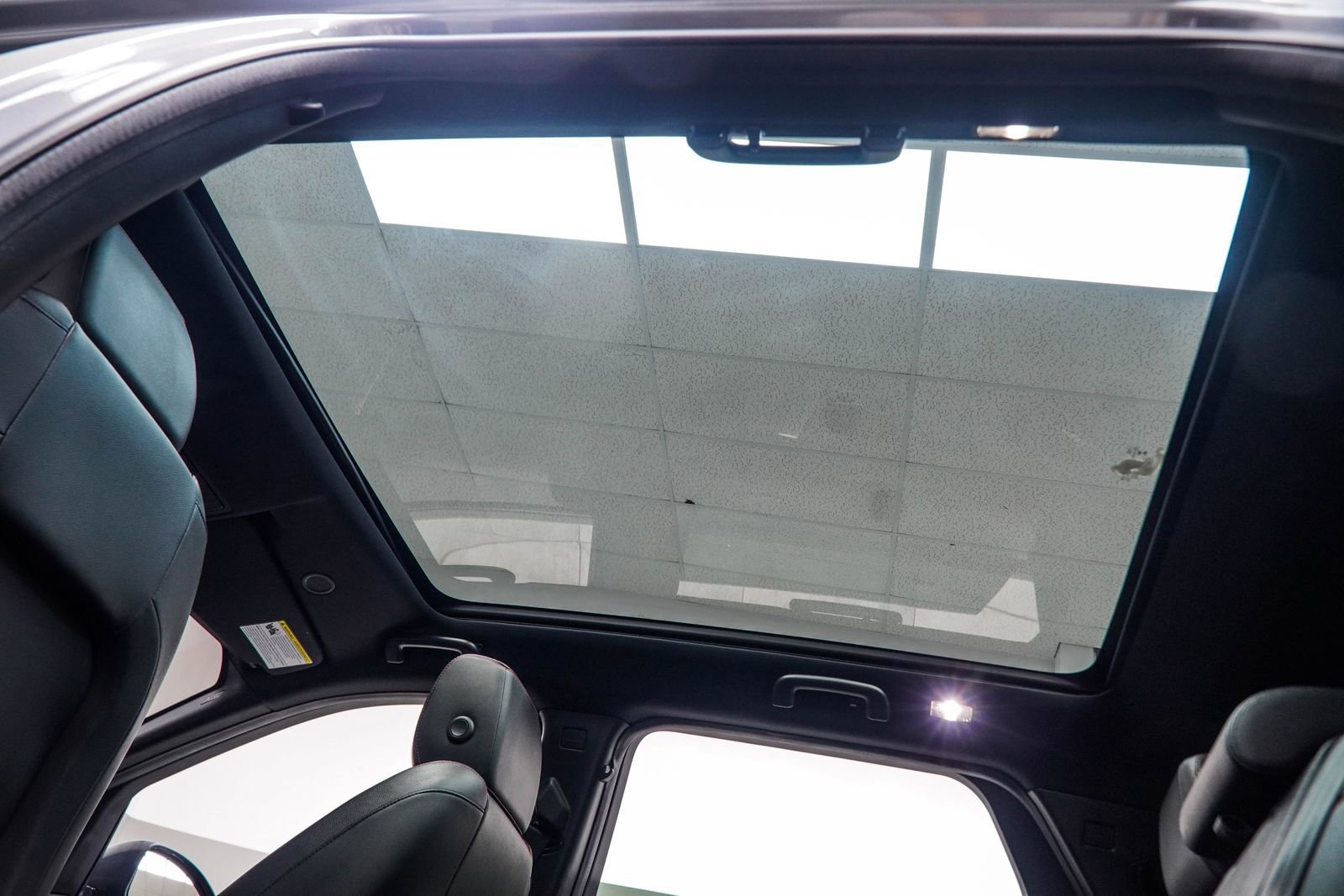 Used 2021 Land Rover Discovery Sport S R-Dynamic image 40