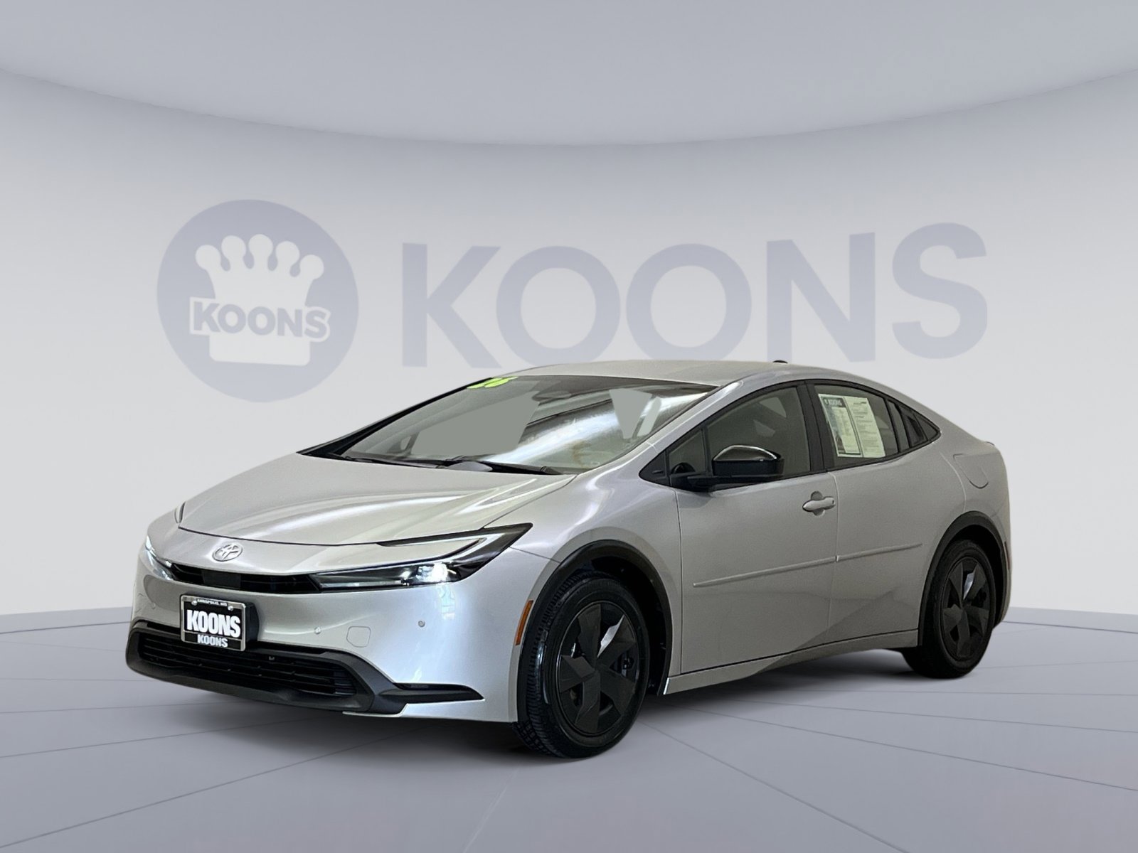 Used 2026 Toyota Prius LE image 1