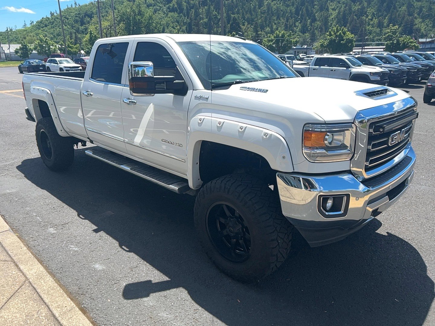 Used 2019 GMC Sierra 3500 SLT AWD/4WD image 4