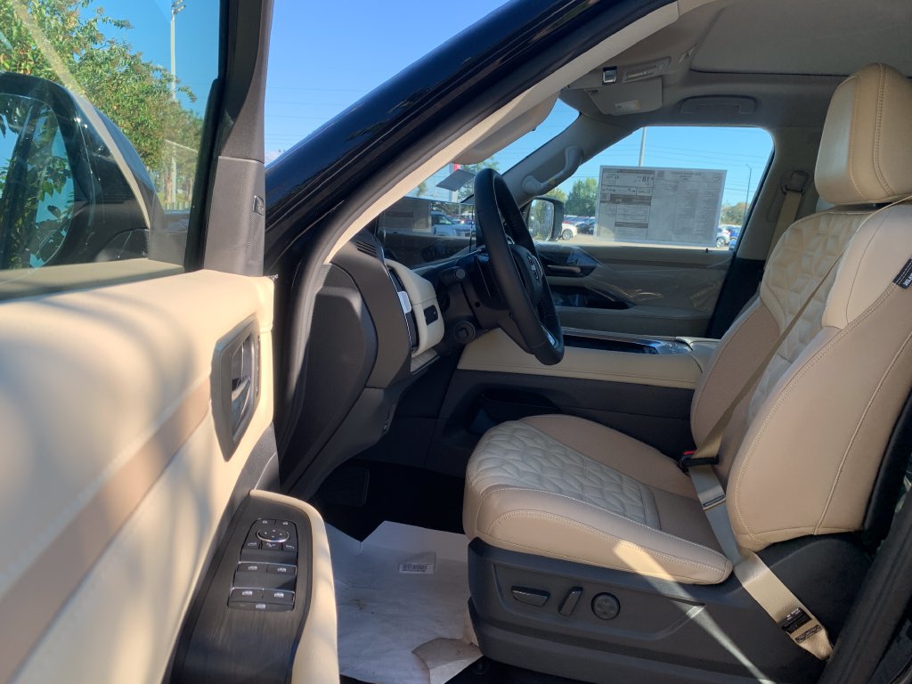 New 2026 Nissan Armada Platinum RWD image 28