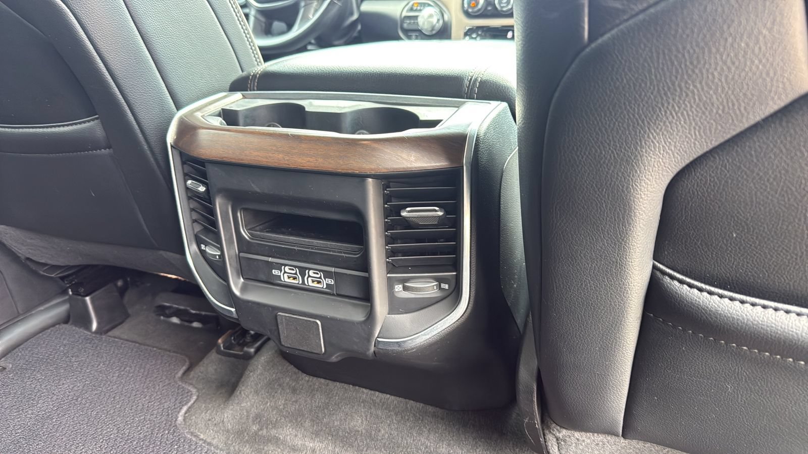 Used 2022 RAM 1500 Laramie RWD image 27