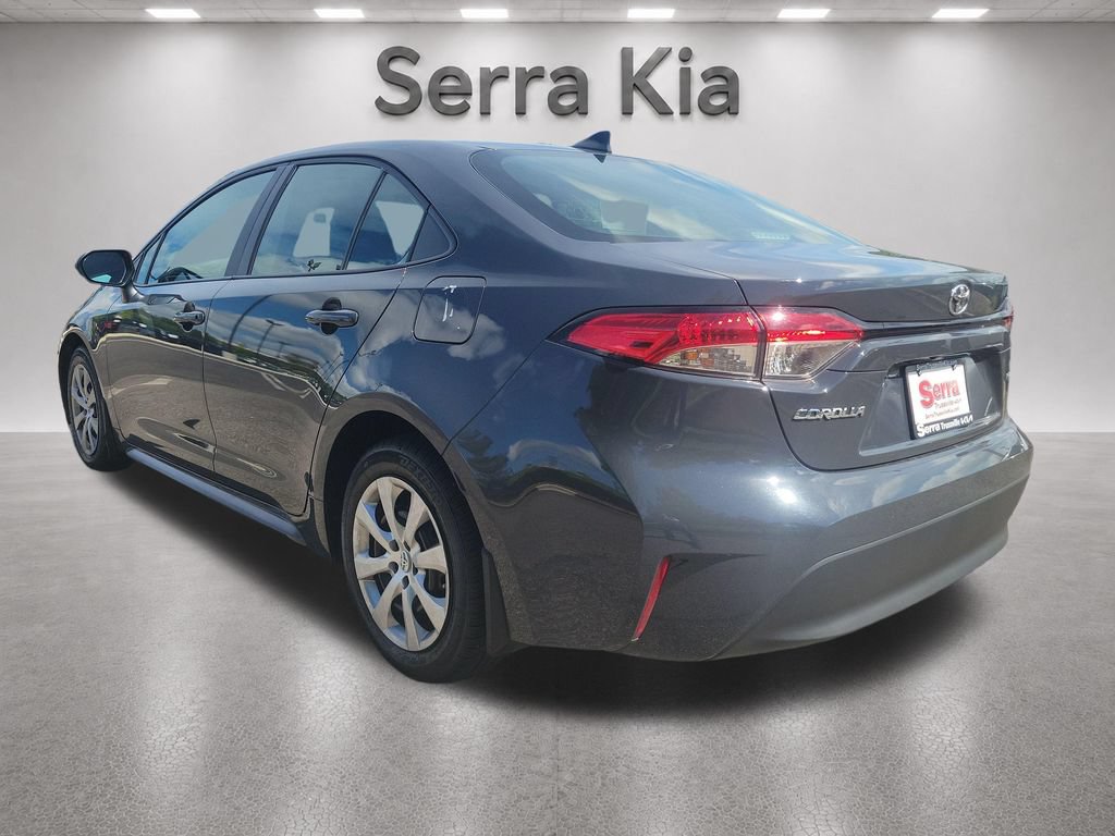 Used 2025 Toyota Corolla LE FWD image 3