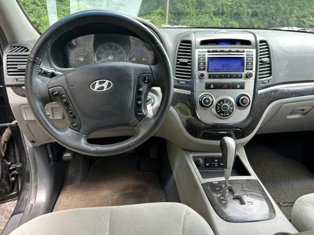 Used 2009 Hyundai Santa Fe SE w/ Premium Pkg 4 FWD image 12
