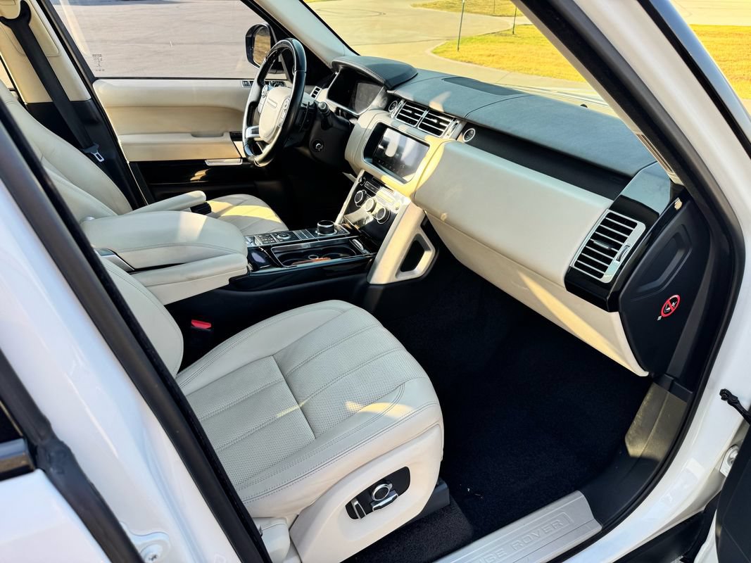 Used 2017 Land Rover Range Rover Supercharged AWD/4WD image 15