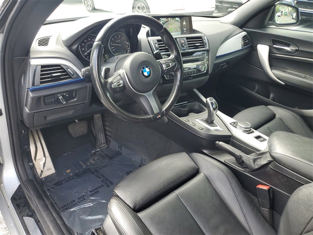 Used 2016 BMW M235i Convertible image 18