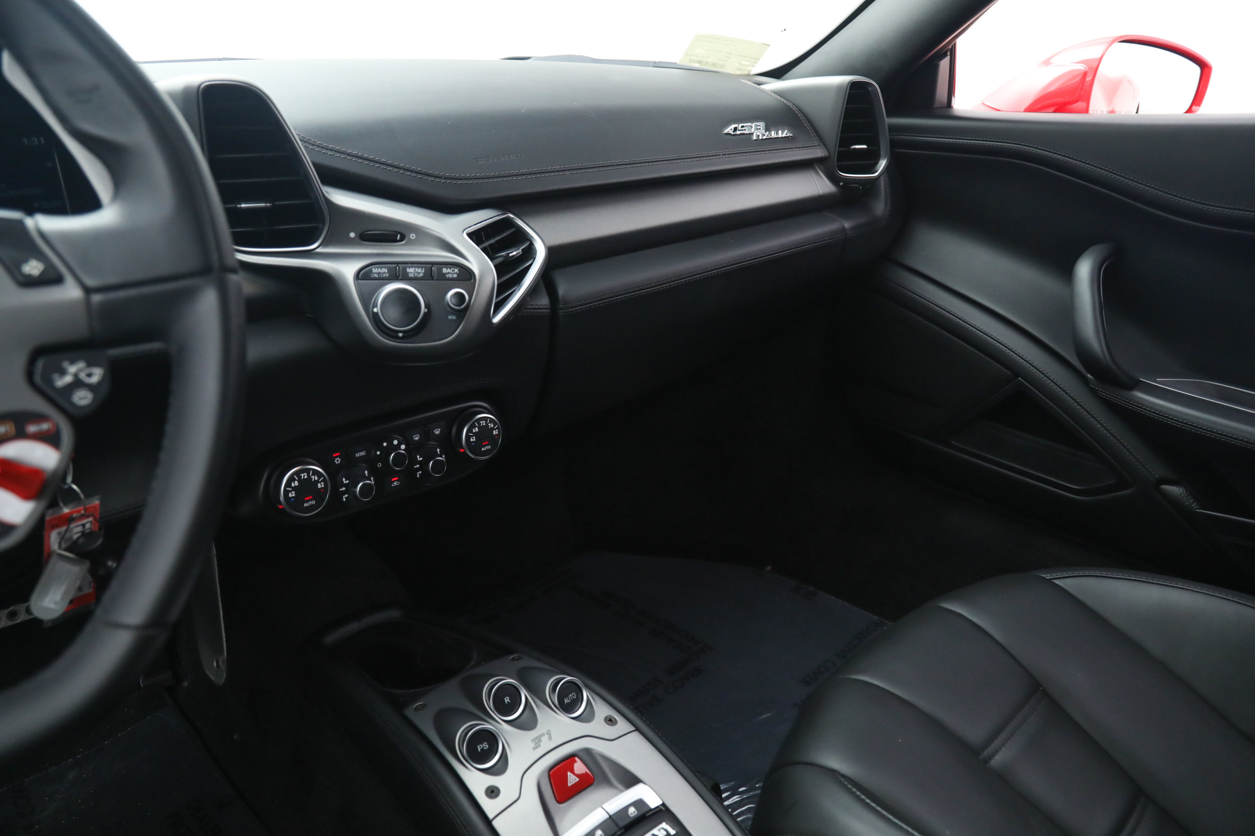 Certified 2015 Ferrari 458 Italia Coupe RWD image 28