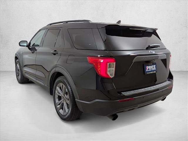 Used 2021 Ford Explorer XLT w/ Equipment Group 202A image 3