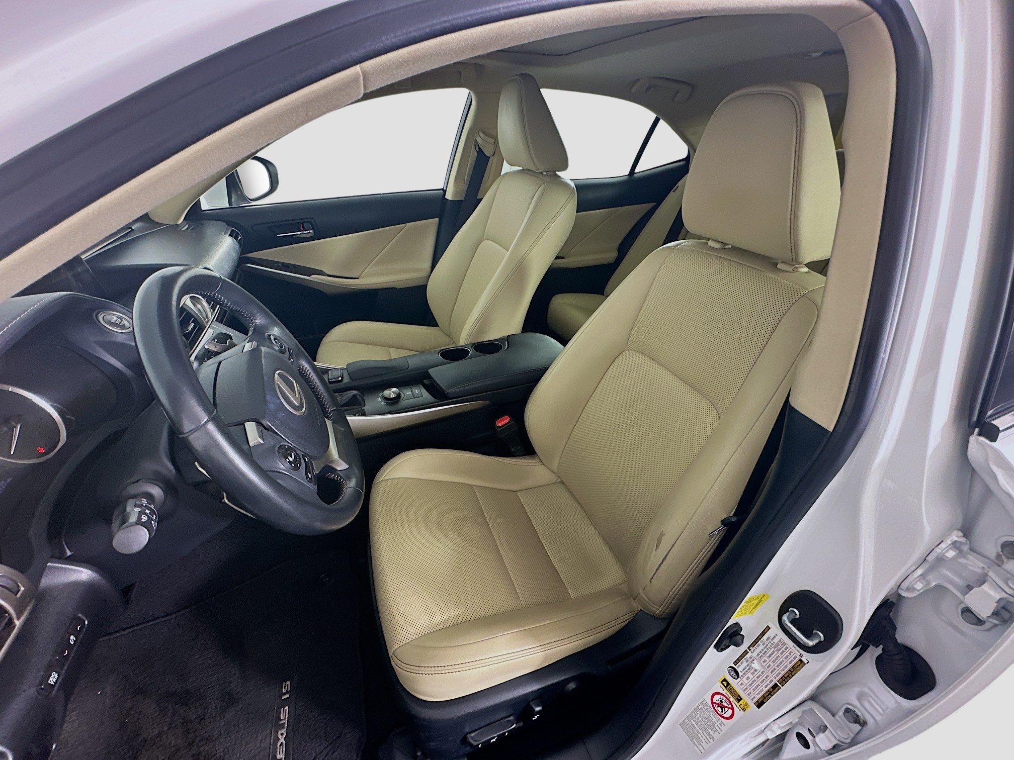 Used 2015 Lexus IS 250 w/ Navigation System Package RWD image 13
