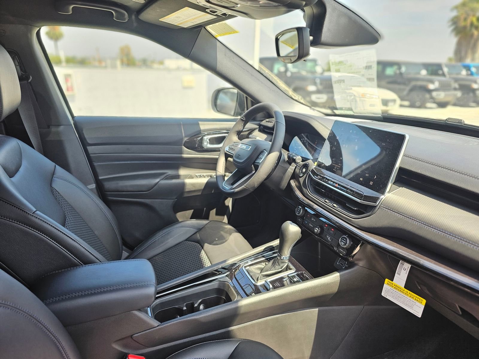 New 2026 Jeep Compass Latitude AWD/4WD image 25