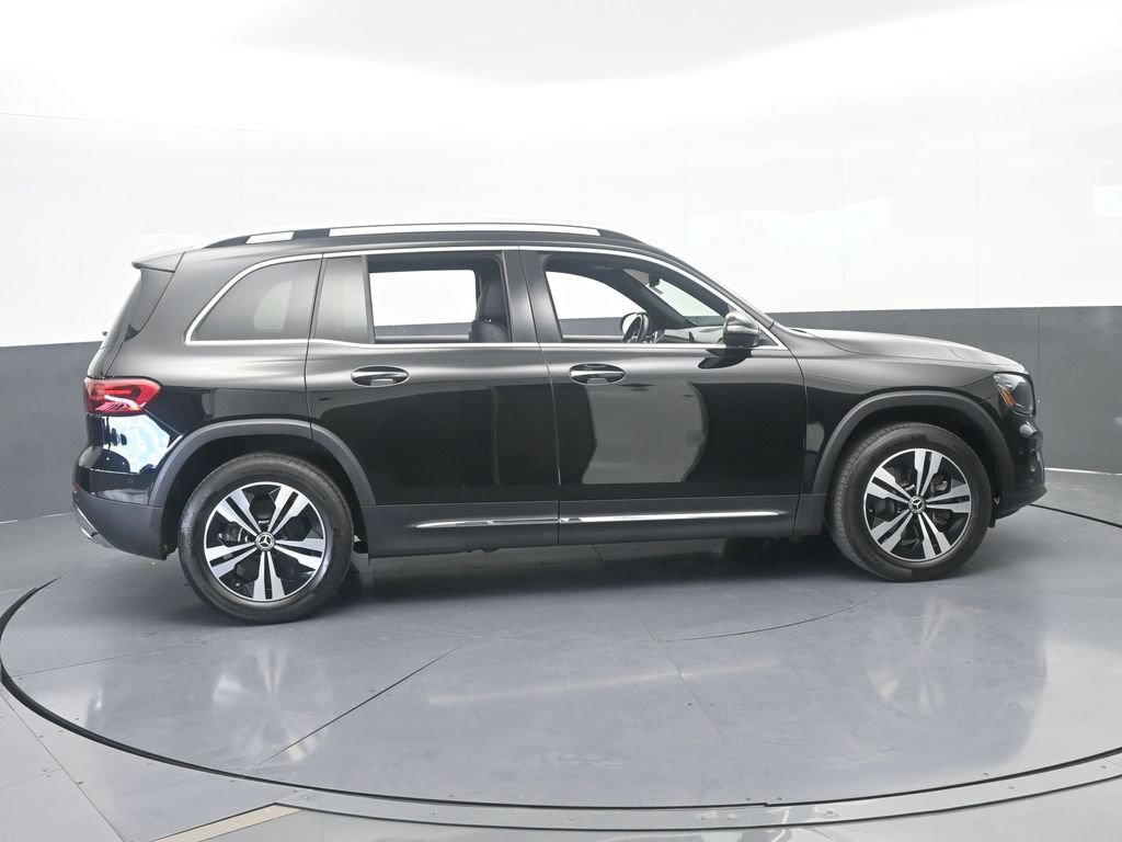 Used 2025 Mercedes-Benz GLB 250 image 7