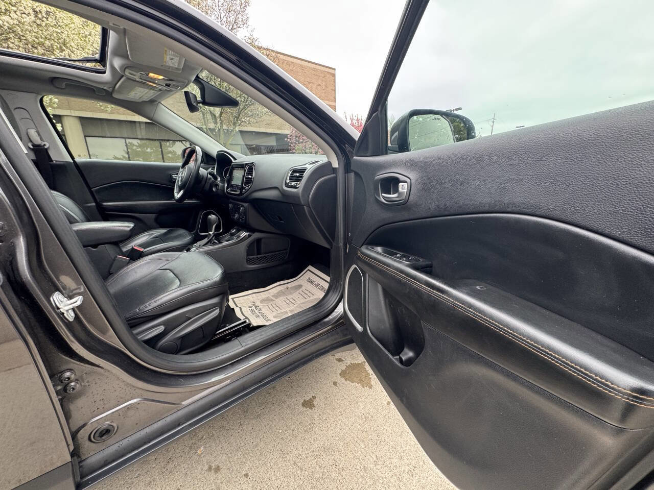 Used 2019 Jeep Compass Limited AWD/4WD image 21