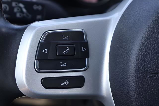 Used 2015 Volkswagen Beetle 1.8T Classic FWD image 21
