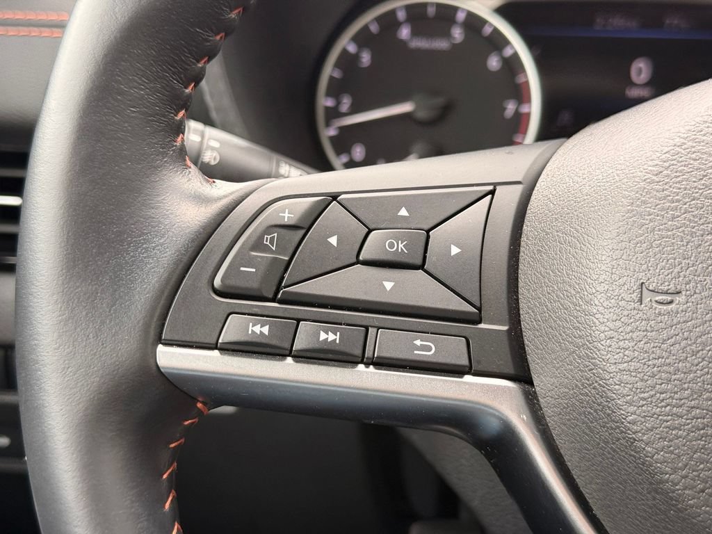 Certified 2022 Nissan Sentra SR w/ Electronics Package FWD image 16