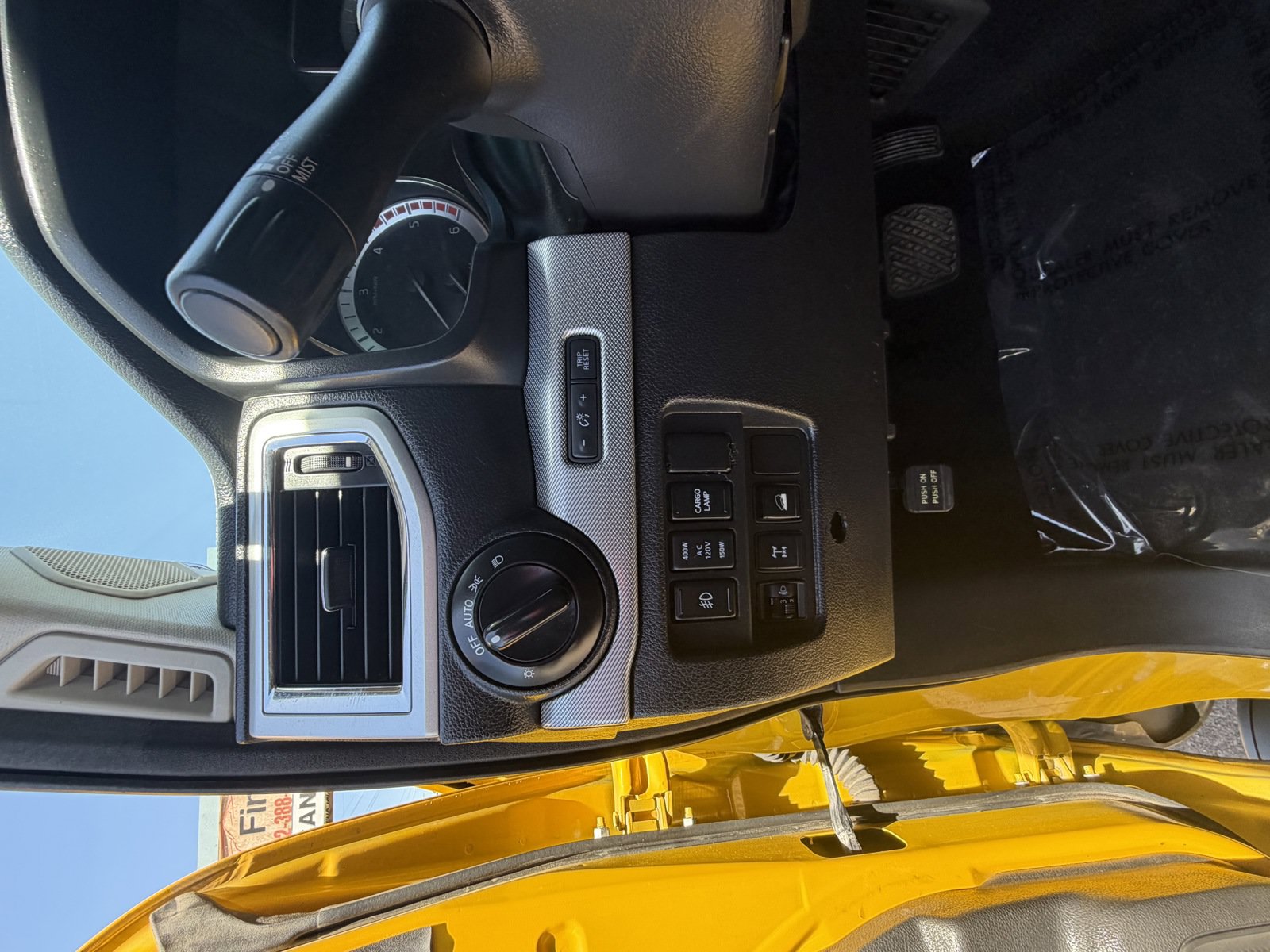 Used 2016 Nissan Titan PRO-4X AWD/4WD image 9