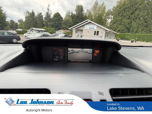 Used 2015 Subaru Forester 2.5i Touring AWD/4WD image 18