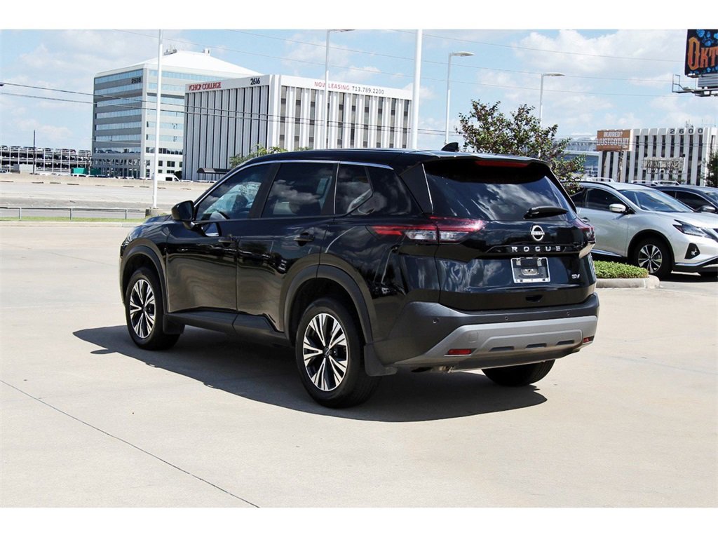 Used 2023 Nissan Rogue SV image 4