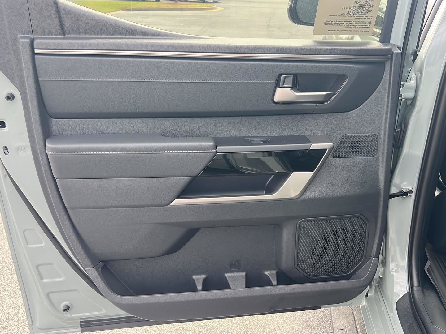 New 2026 Toyota Tundra Limited AWD/4WD image 17