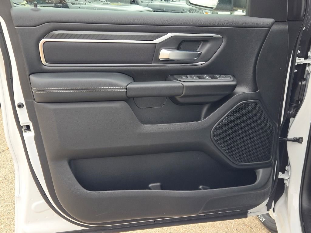 New 2026 RAM 1500 Big Horn AWD/4WD image 23