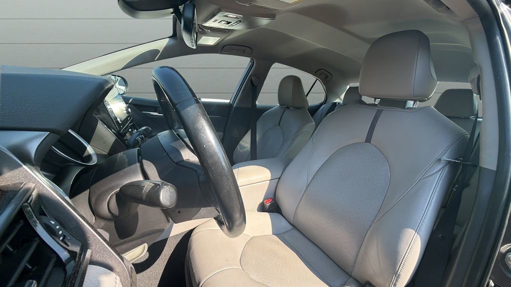 Used 2021 Toyota Camry XLE FWD image 22