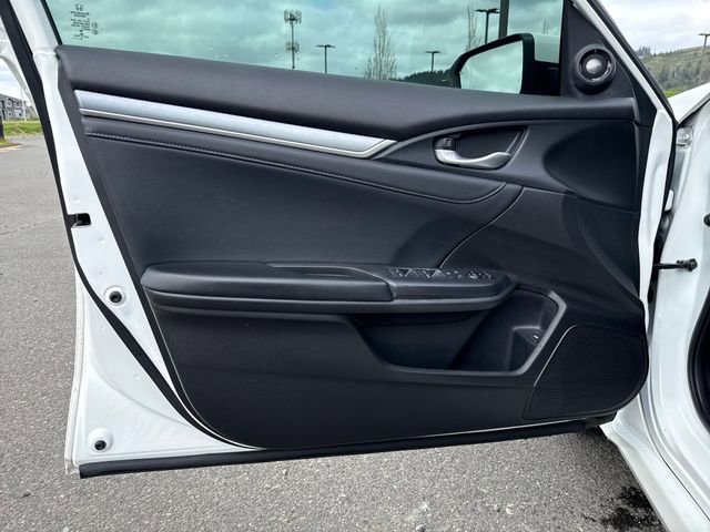 Used 2016 Honda Civic Touring image 21