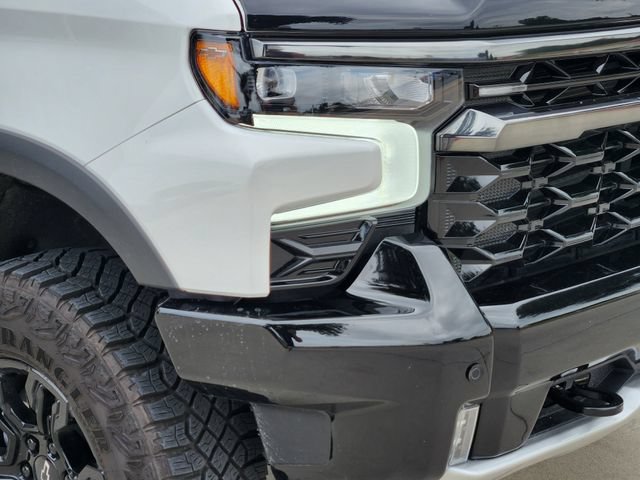 Used 2026 Chevrolet Silverado 1500 ZR2 w/ Dark Appearance Package AWD/4WD image 8