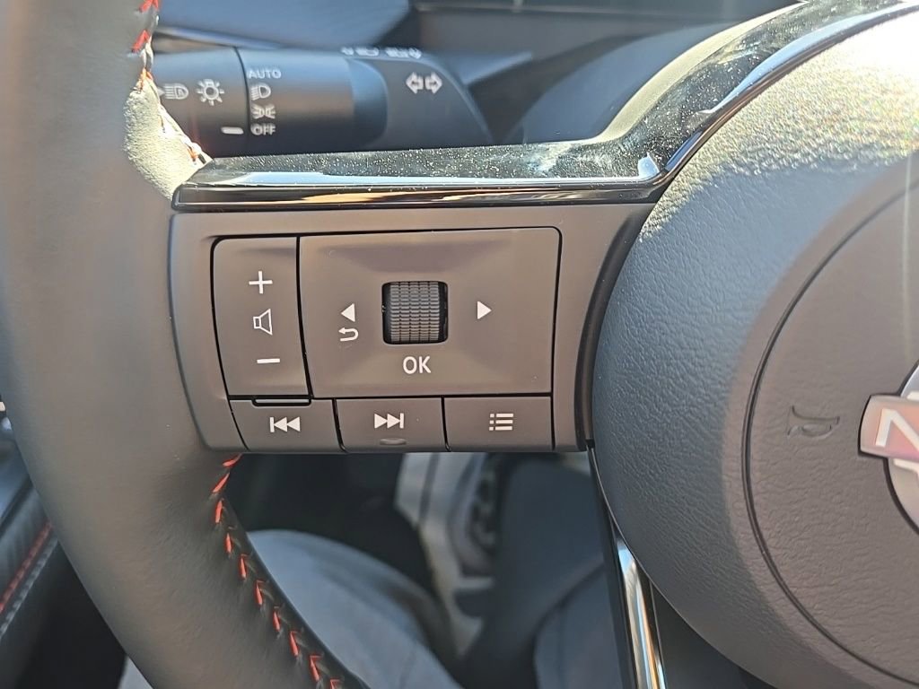 New 2026 Nissan Kicks SR w/ SR Premium Package AWD/4WD image 17