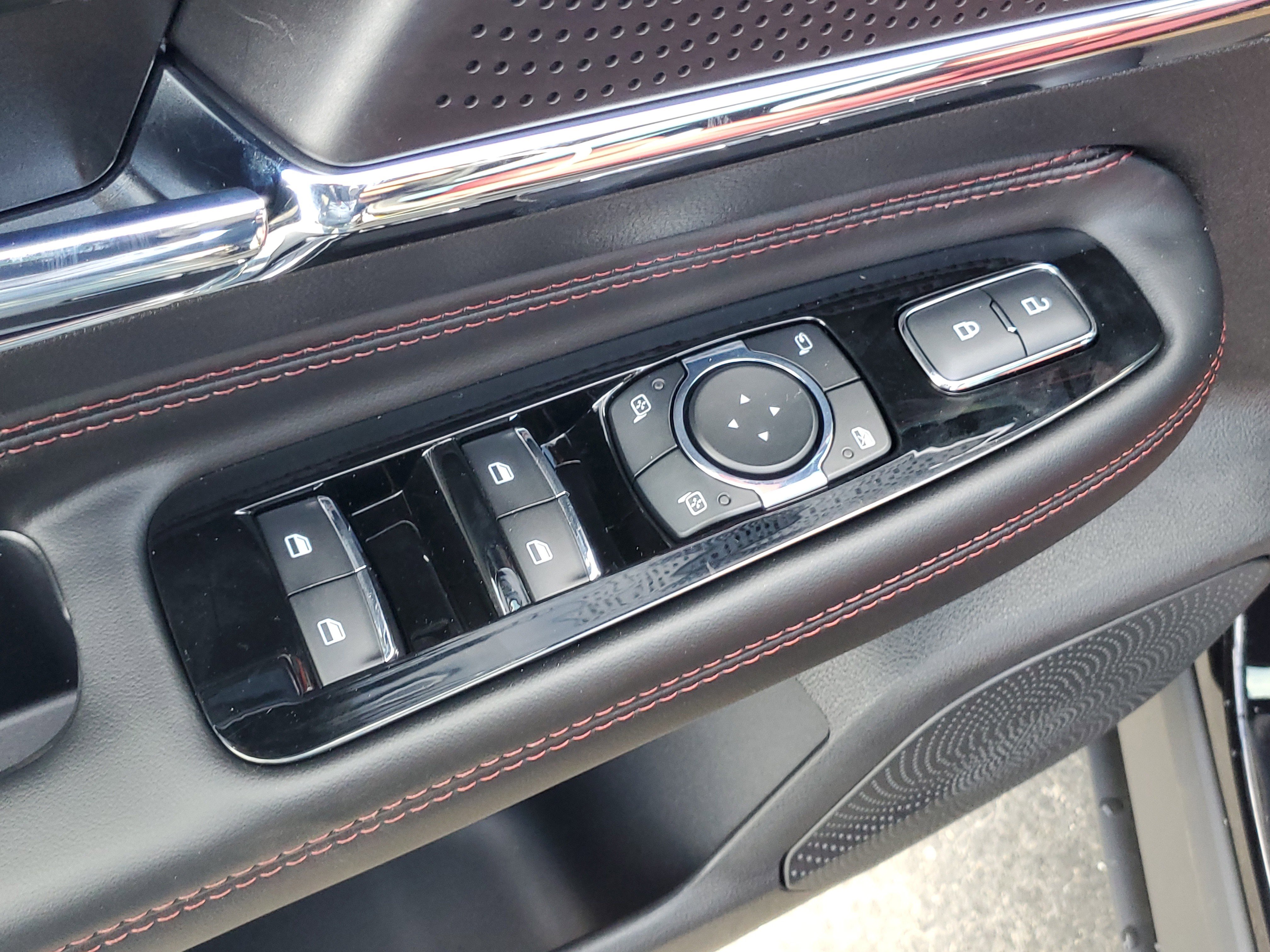 New 2026 Lincoln Corsair Reserve image 10