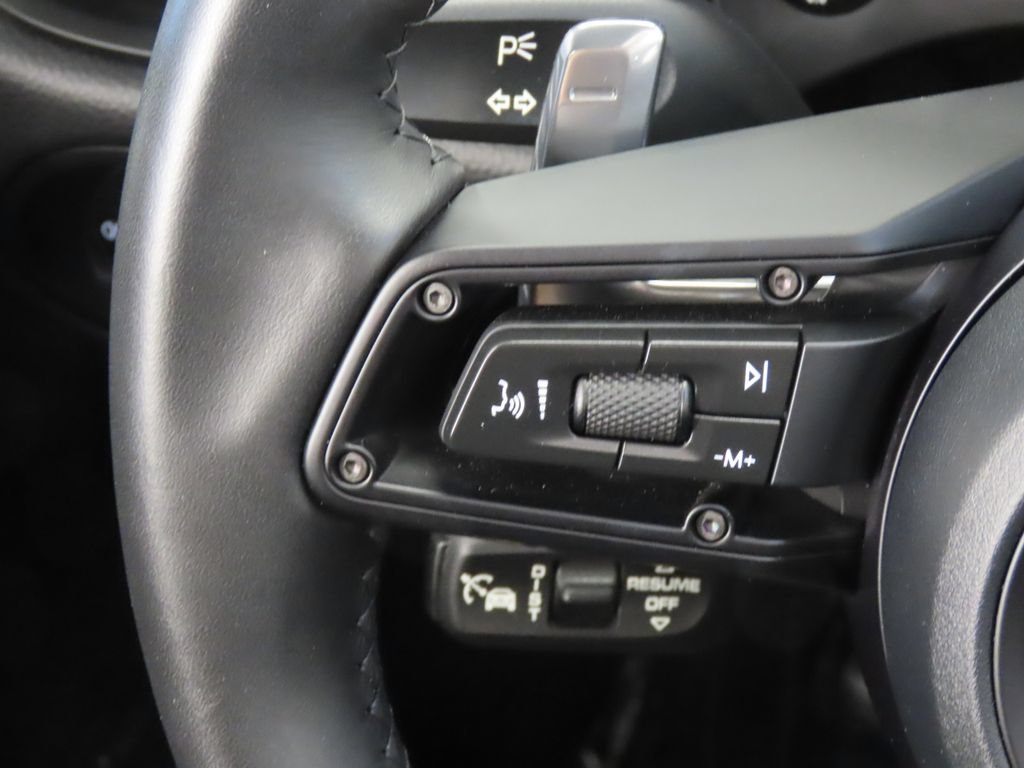 Certified 2026 Porsche Macan AWD/4WD image 19