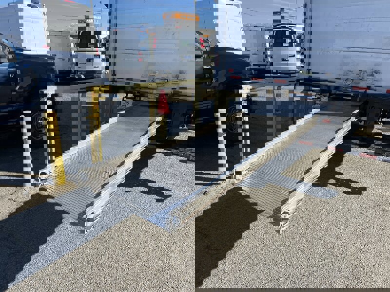 Used 2024 Ford E-350 and Econoline 350 Super Duty w/ Power Windows & Locks Group image 8