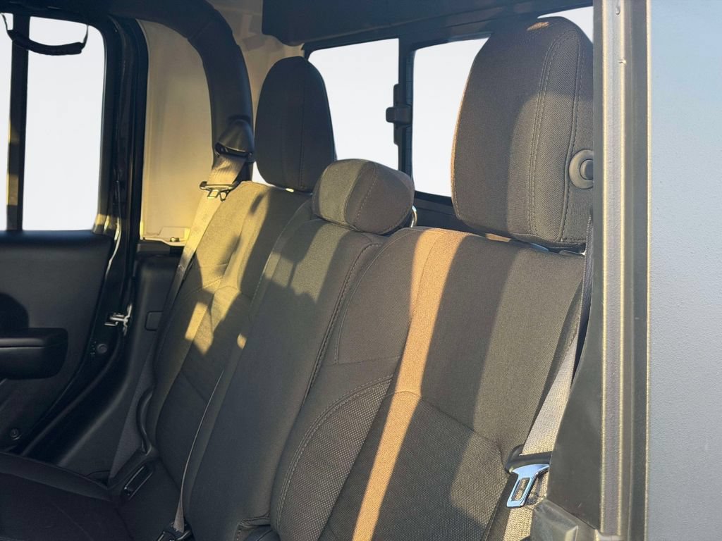 Used 2021 Jeep Gladiator Sport AWD/4WD image 15