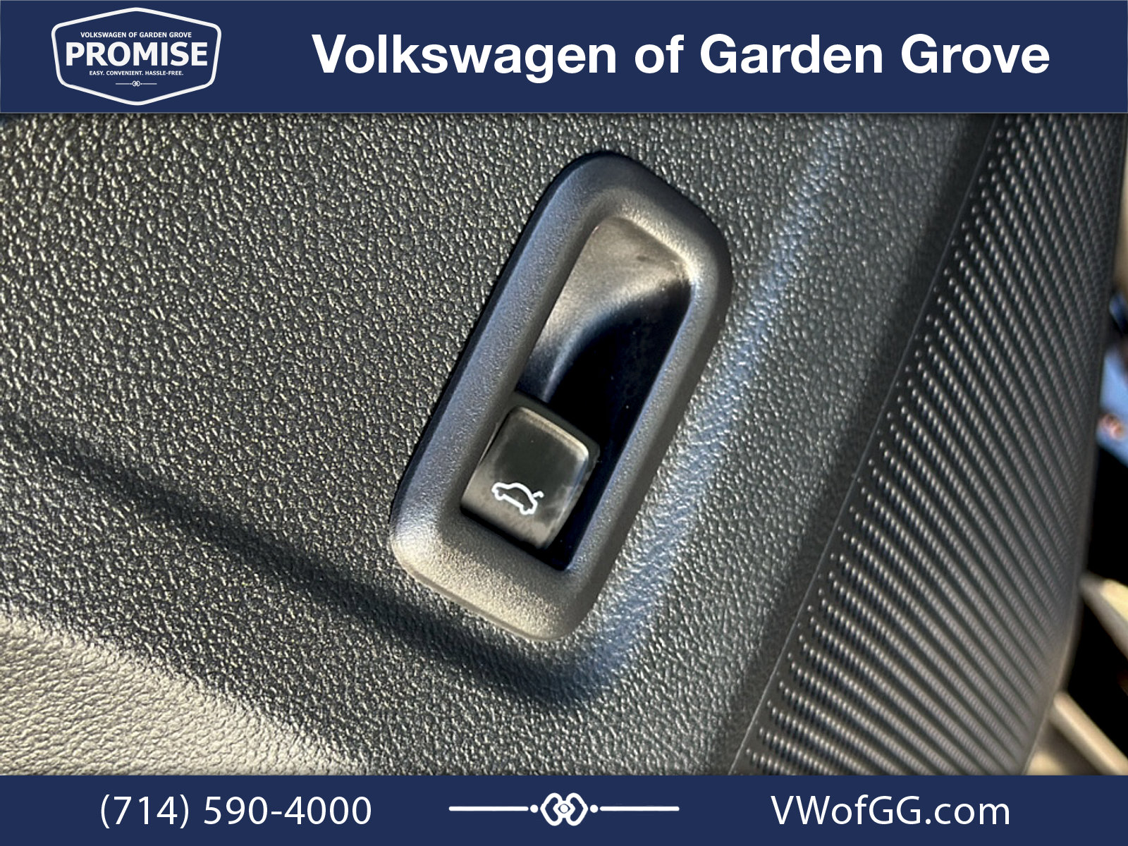 New 2026 Volkswagen Tiguan SE R-Line FWD image 14