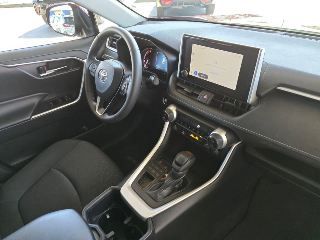 Used 2024 Toyota RAV4 XLE w/ Convenience Package AWD/4WD image 10