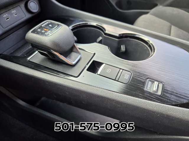 Used 2024 Nissan Rogue SV FWD image 28