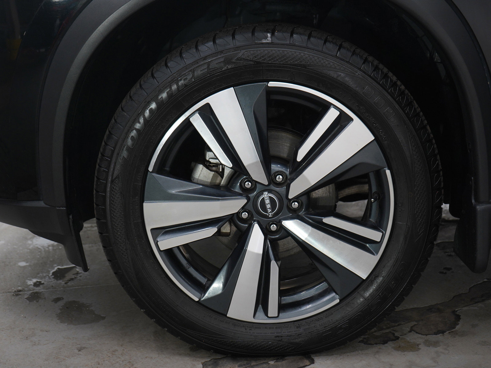 Used 2023 Nissan Rogue SL image 31